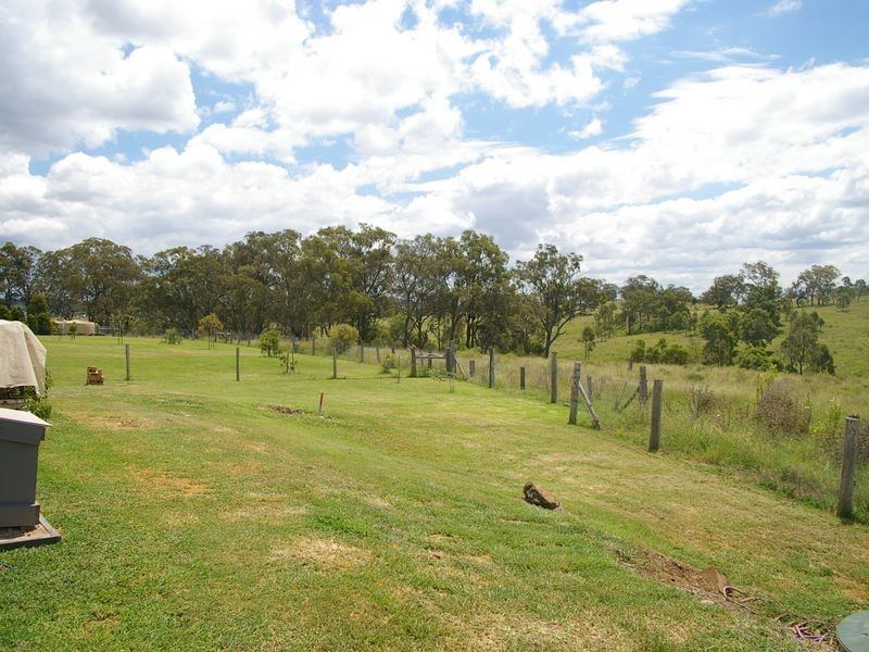2 Petria Court, Meringandan QLD 4352
