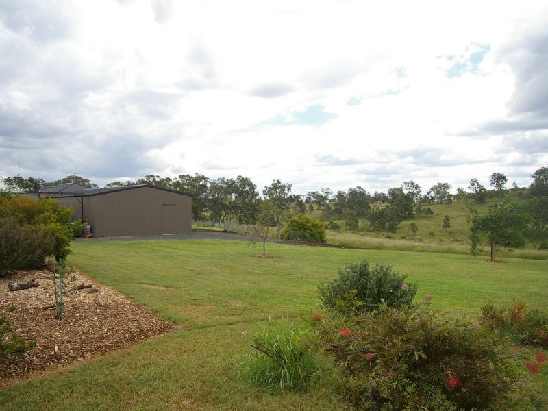 2 Petria Court, Meringandan QLD 4352