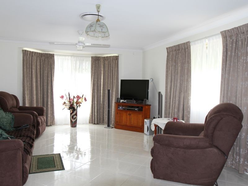 1 Powell Court, Highfields QLD 4352