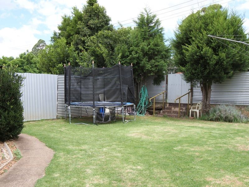 14 Fourth Avenue, Harristown QLD 4350