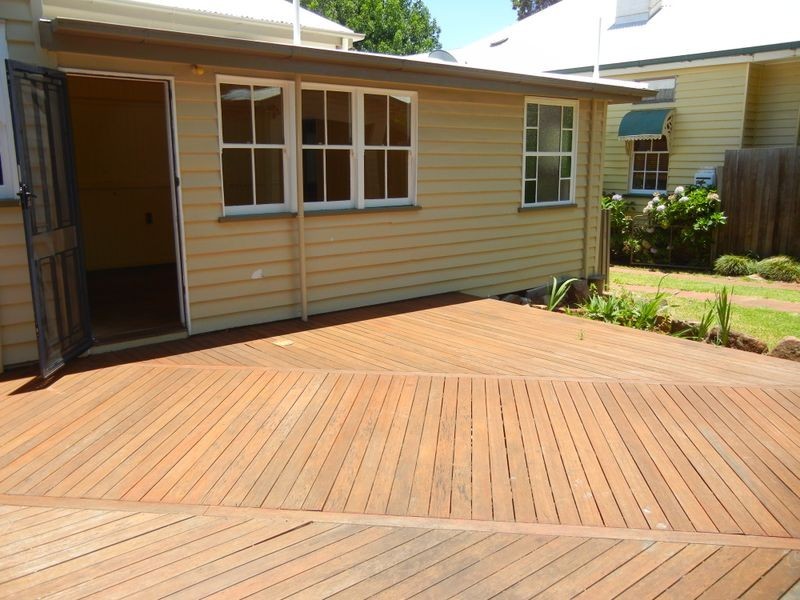10 Godfrey Street, East Toowoomba QLD 4350