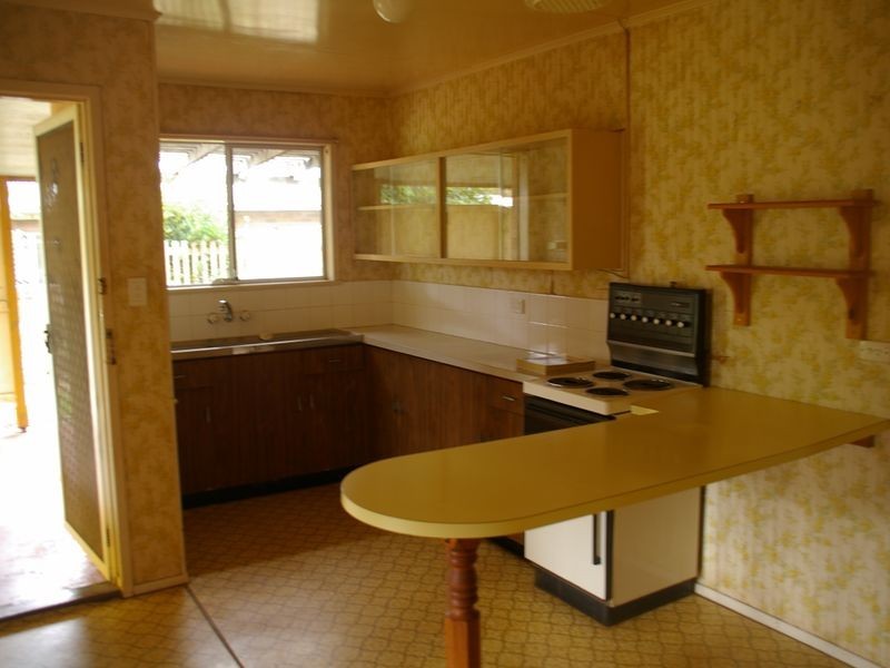 252 Alderley Street, Centenary Heights QLD 4350