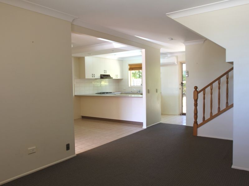2/29 Horrocks Cres, Kearneys Spring QLD 4350