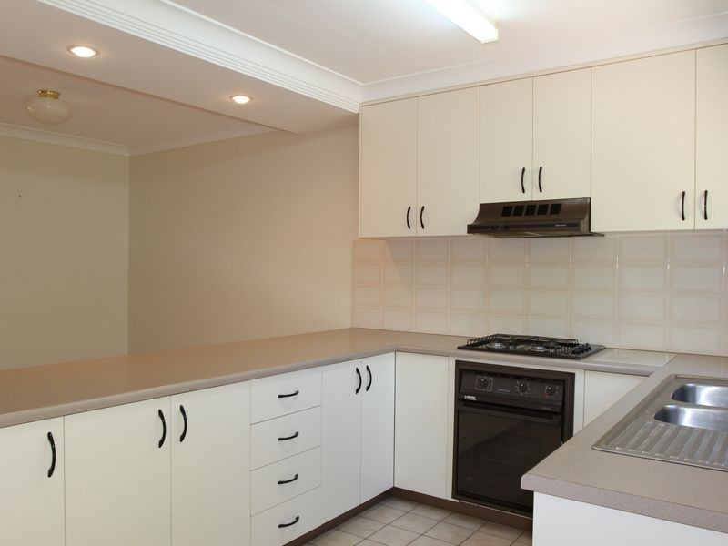 2/29 Horrocks Cres, Kearneys Spring QLD 4350