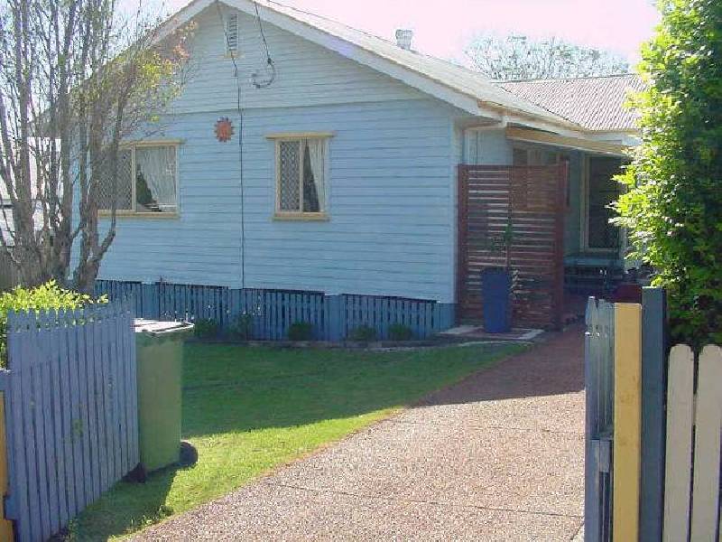 37 Gleeson Crescent, North Toowoomba QLD 4350