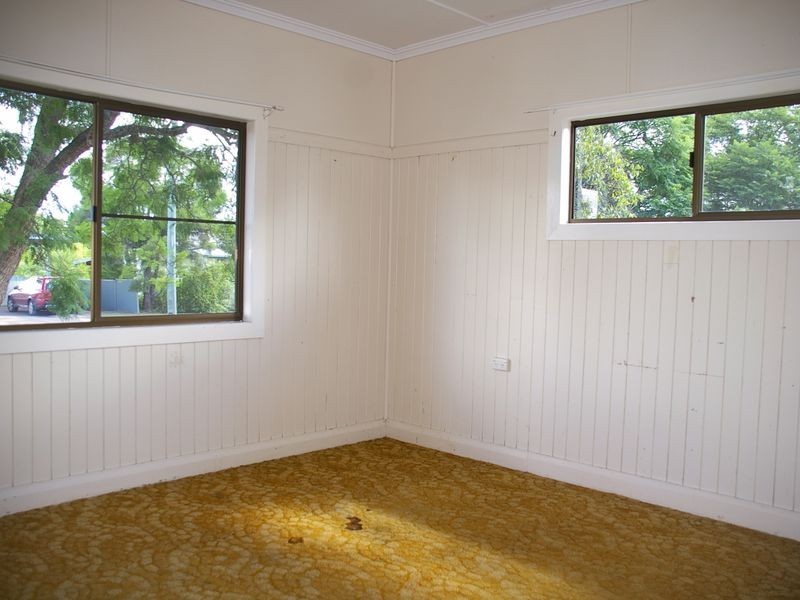 29 Young Street, Pittsworth QLD 4356