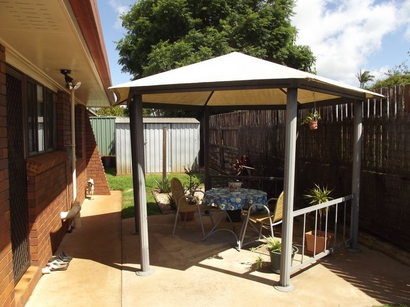 2/25 Lemway ave, Kearneys Spring QLD 4350