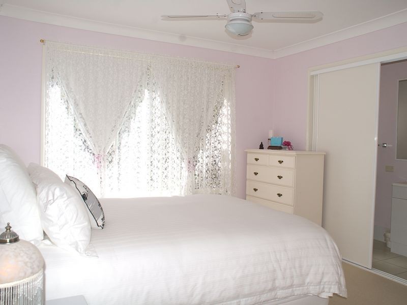21 Catalina Drive, Wilsonton QLD 4350