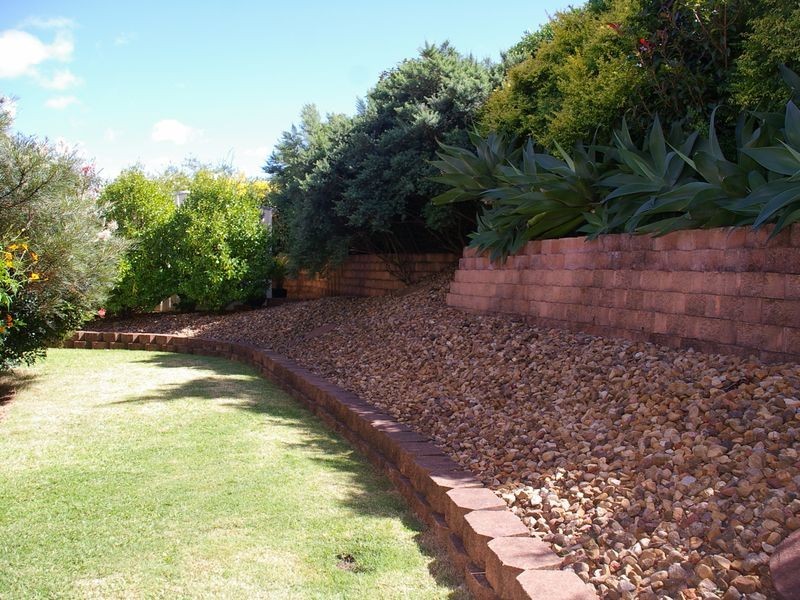 21 Catalina Drive, Wilsonton QLD 4350