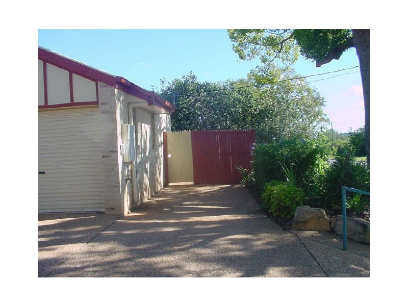 2/330 Hume Street, Centenary Heights QLD 4350