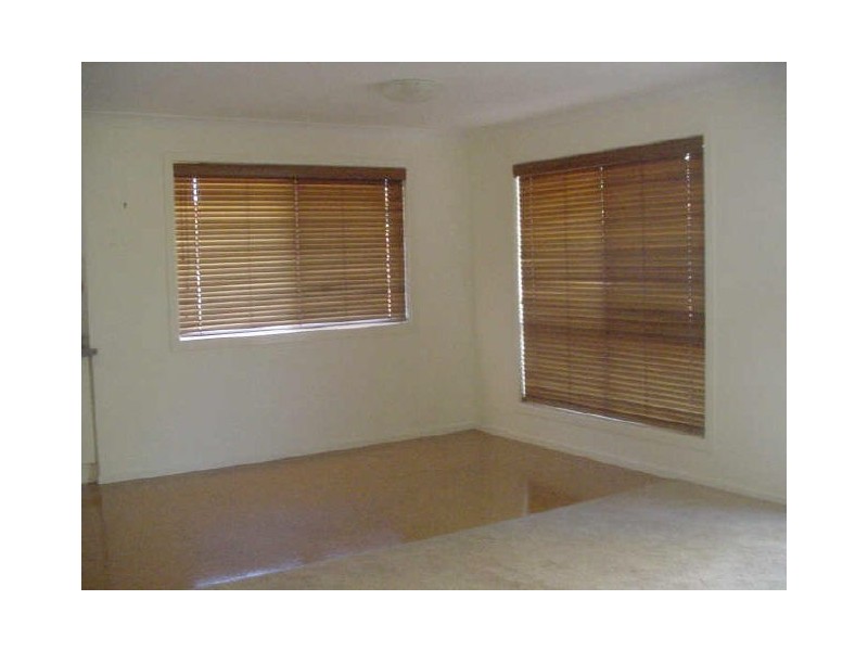 2/330 Hume Street, Centenary Heights QLD 4350