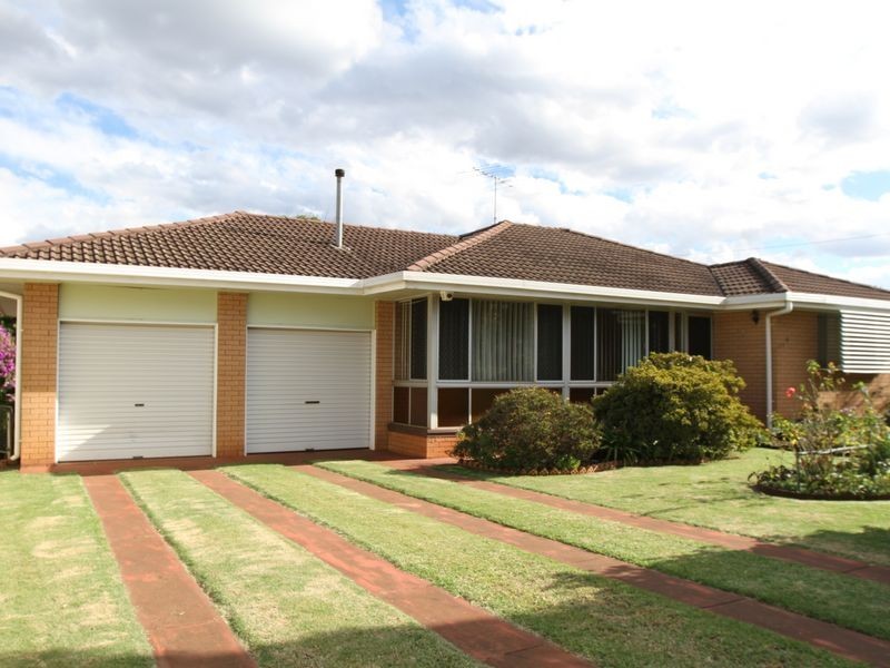 360 Bridge Street, Wilsonton QLD 4350