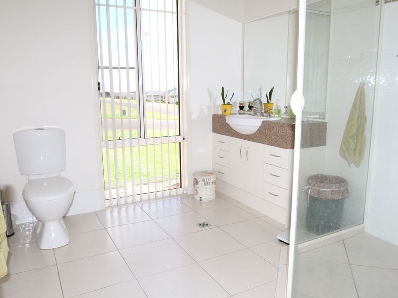 130 Harch Road, Highfields QLD 4352