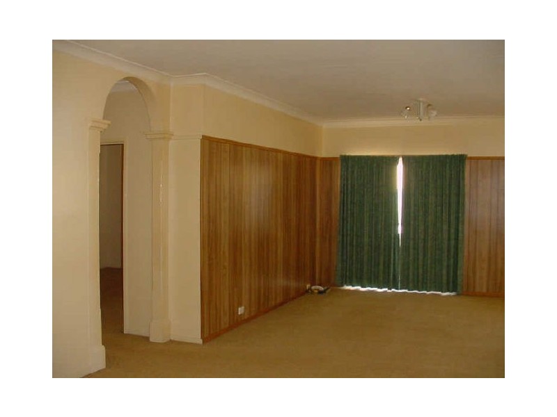 8 Roseberry Street, North Toowoomba QLD 4350