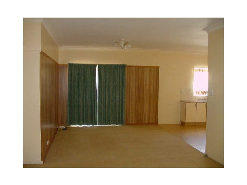 8 Roseberry Street, North Toowoomba QLD 4350