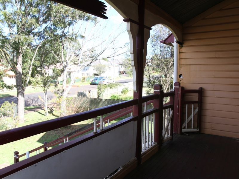 3 Gostwyk Street, Newtown QLD 4350