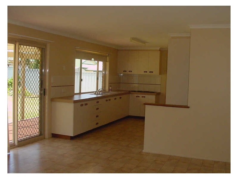 14 Lacebark Court, Glenvale QLD 4350