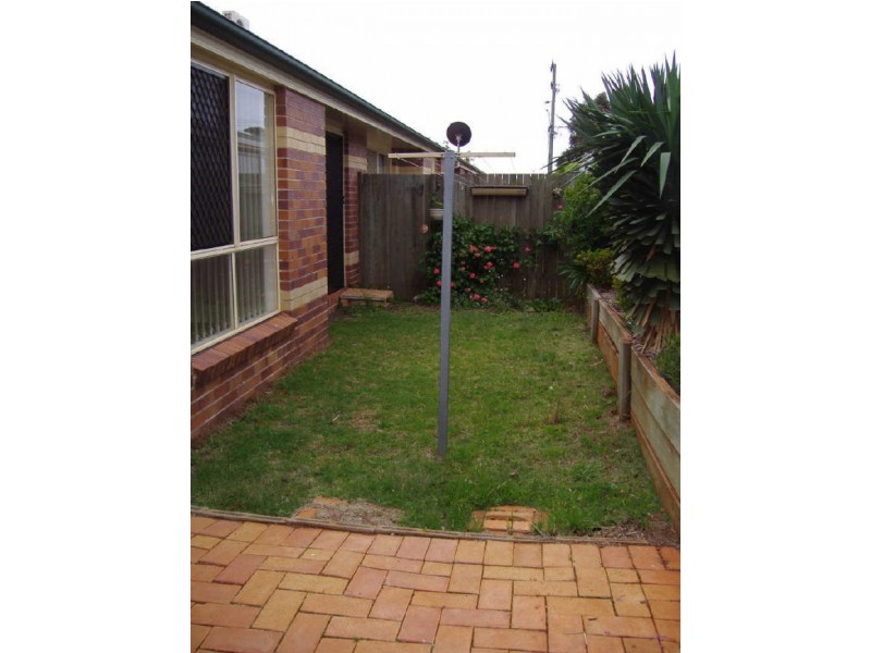 4/2 Brunckhorst Street, Kearneys Spring QLD 4350