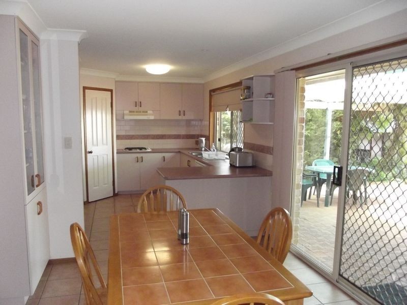 464 Hume Street, Middle Ridge QLD 4350