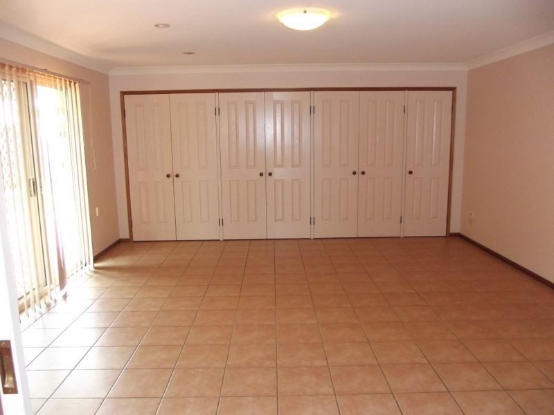 464 Hume Street, Middle Ridge QLD 4350