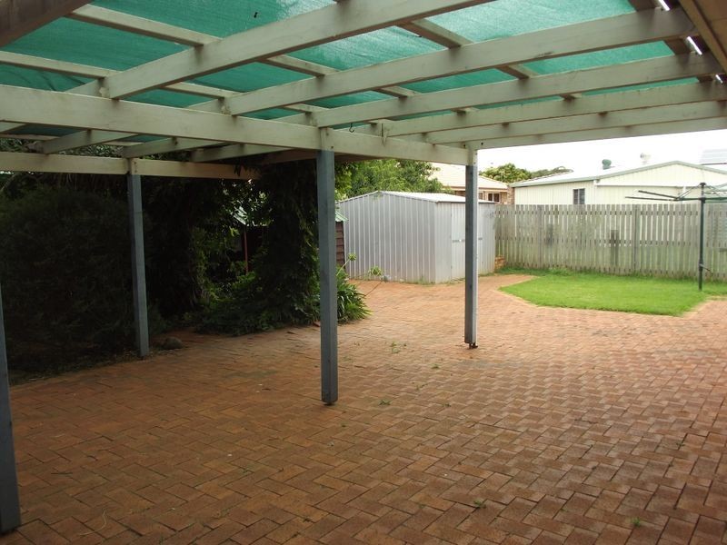 464 Hume Street, Middle Ridge QLD 4350