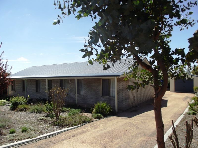 2a Eton Street, Cambooya QLD 4358