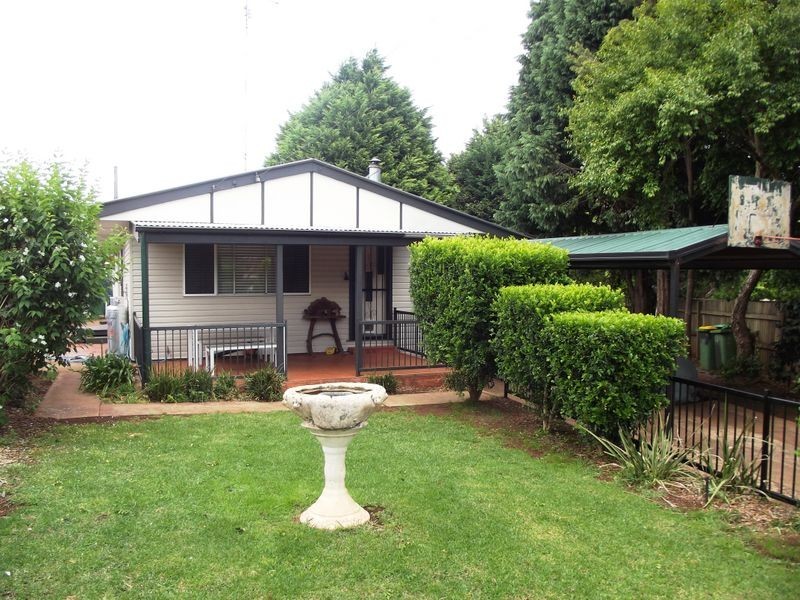 144 Curzon Street, Rangeville QLD 4350
