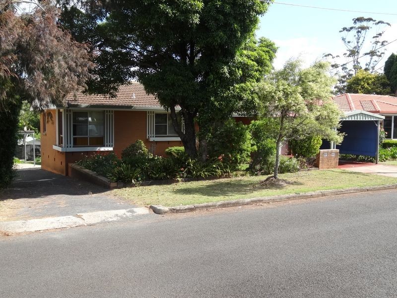 1 & 2 / 39 Barrymount Crescent, Mount Lofty QLD 4350