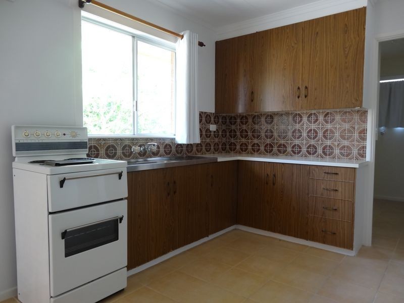 1 & 2 / 39 Barrymount Crescent, Mount Lofty QLD 4350