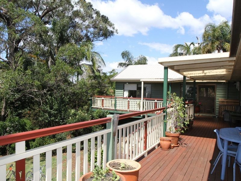 26 Murphys Creek Road, Blue Mountain Heights QLD 4350