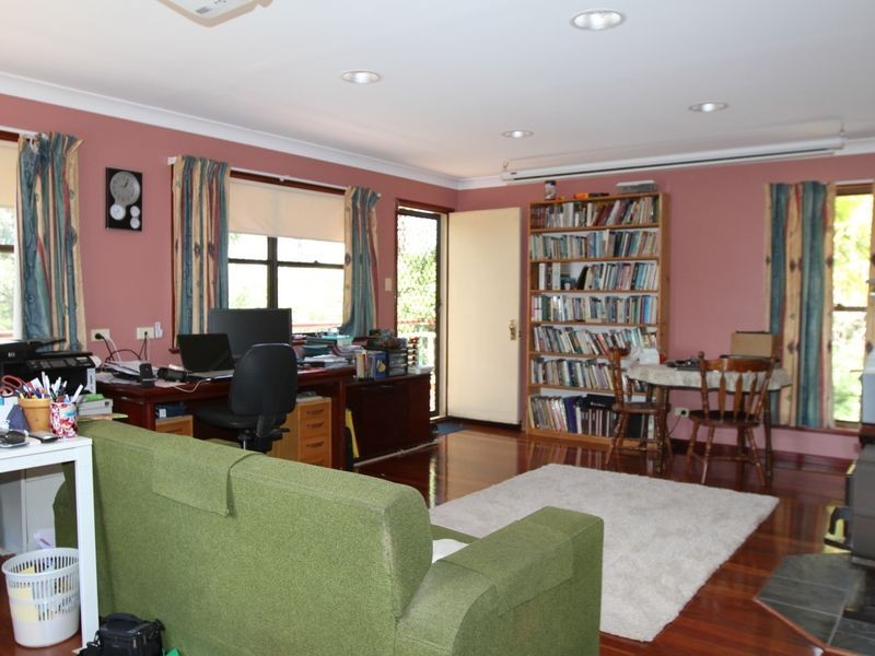 26 Murphys Creek Road, Blue Mountain Heights QLD 4350