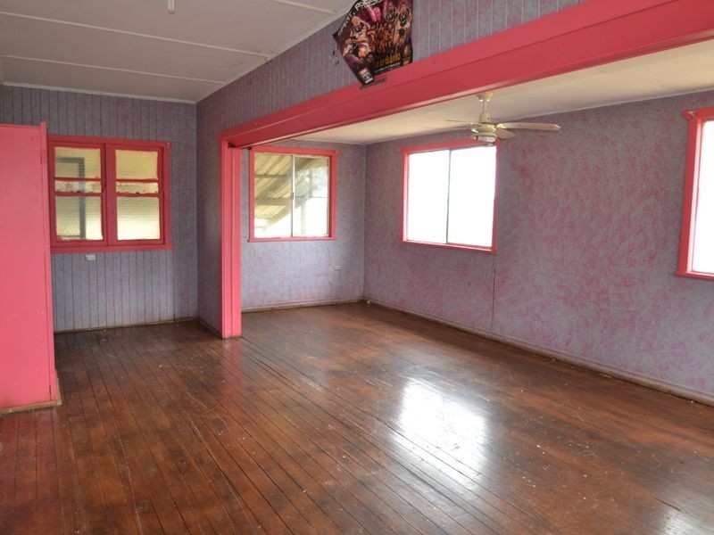 17 Rome Street, Oakey QLD 4401