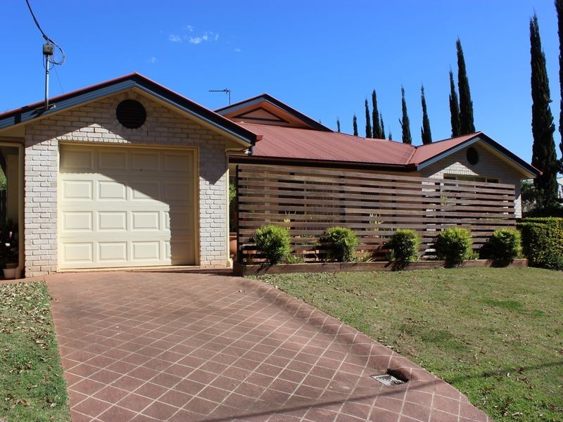 26 Pascoe Lane, Harlaxton QLD 4350