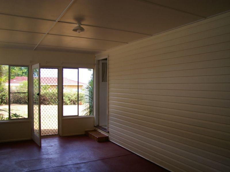 10 Challenor Street, Rockville QLD 4350