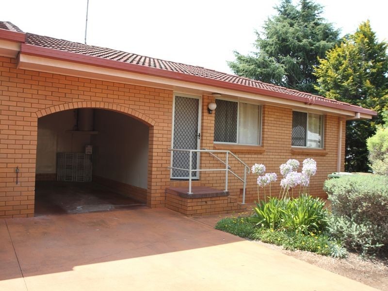 14 Healy Street, South Toowoomba QLD 4350