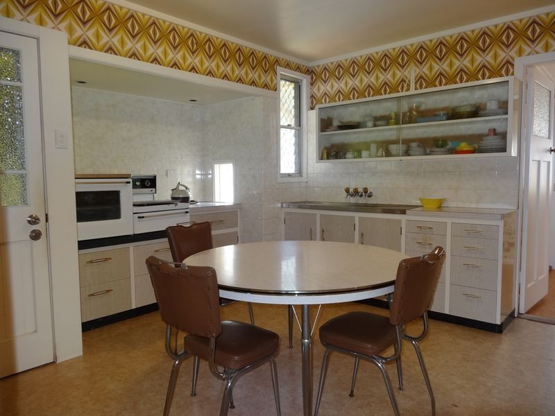 10 Atkinson Street, South Toowoomba QLD 4350