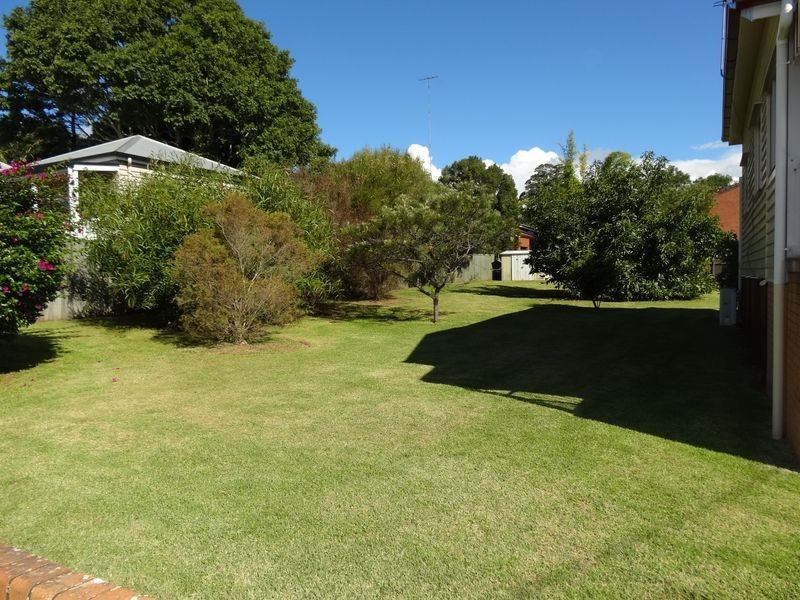 10 Atkinson Street, South Toowoomba QLD 4350