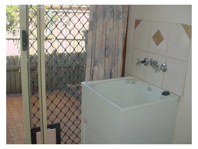 16 Bernborough Court, Glenvale QLD 4350