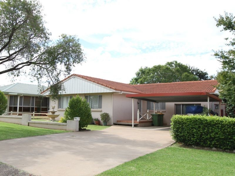 5 Canberra Street, Harristown QLD 4350