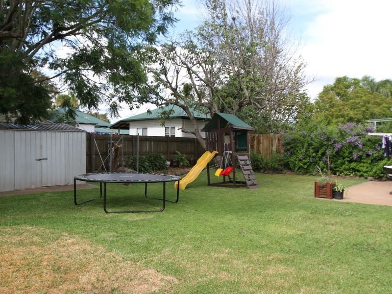 5 Canberra Street, Harristown QLD 4350