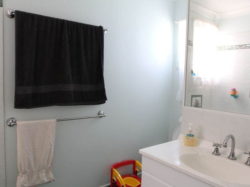 5 Canberra Street, Harristown QLD 4350