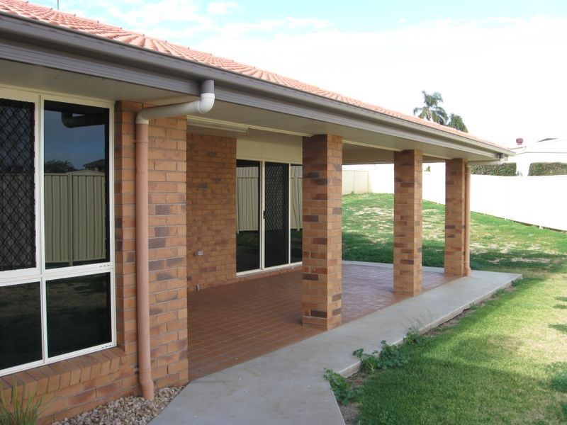 3 Tennyson Court, Westbrook QLD 4350