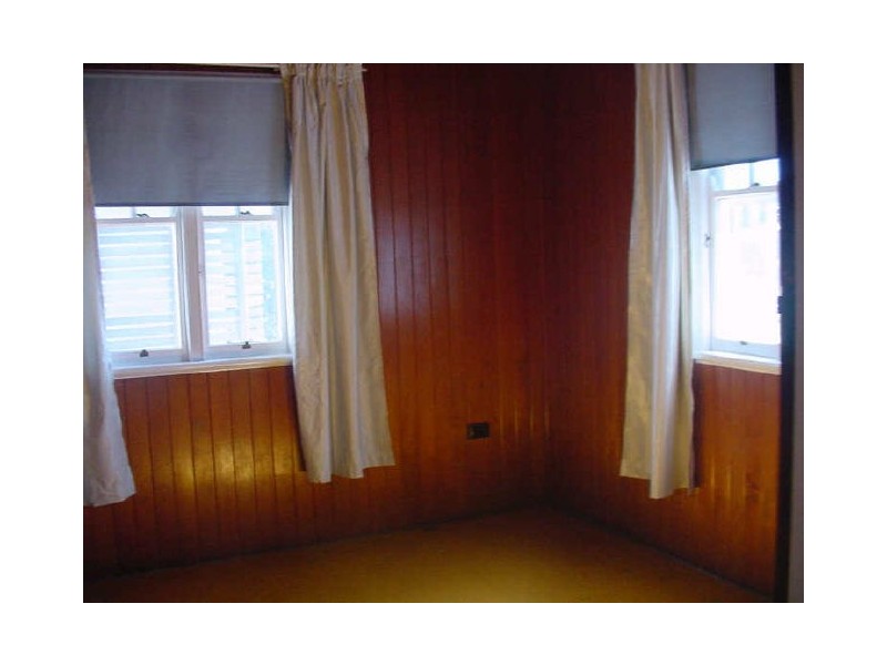 32 Cumming Street, North Toowoomba QLD 4350