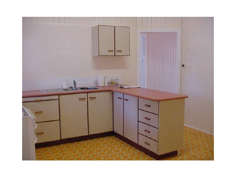 32 Cumming Street, North Toowoomba QLD 4350