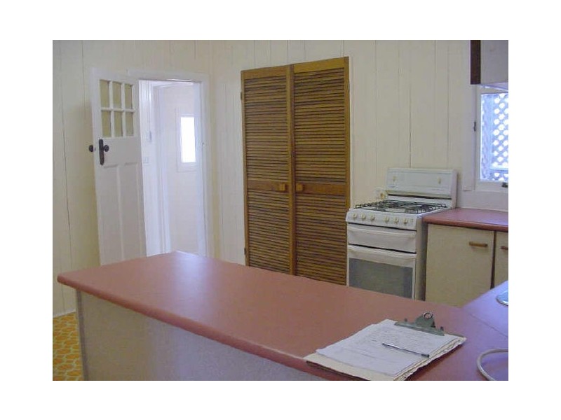 32 Cumming Street, North Toowoomba QLD 4350