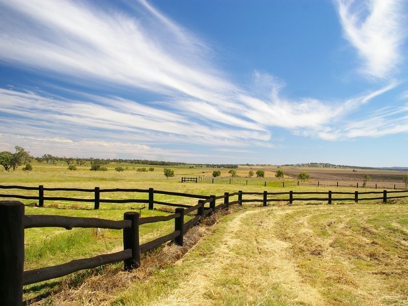 685 Kingsthorpe Haden Road, Acland QLD 4401