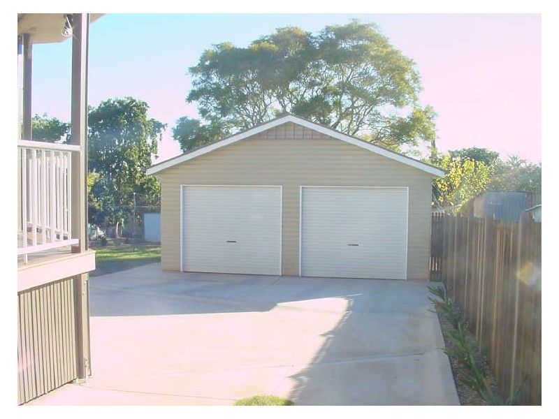 55 Llewellyn Street, Centenary Heights QLD 4350