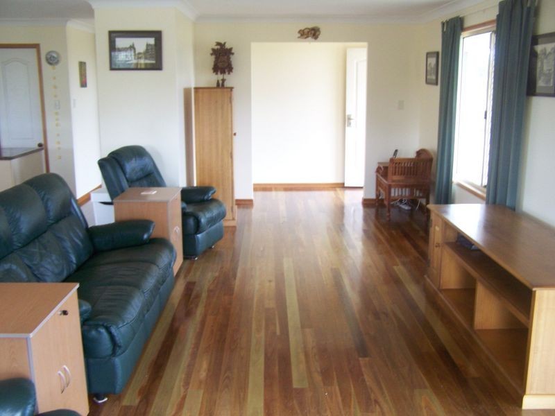 21 Alfred Street, Cambooya QLD 4358