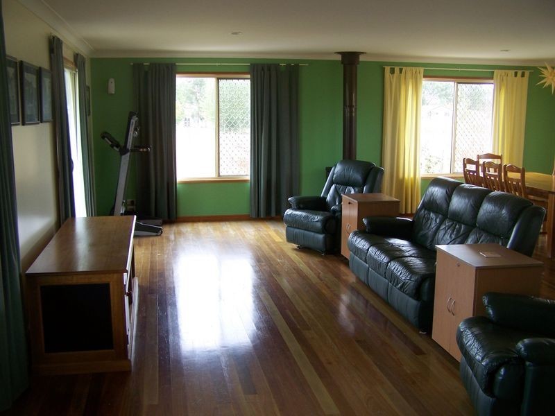 21 Alfred Street, Cambooya QLD 4358