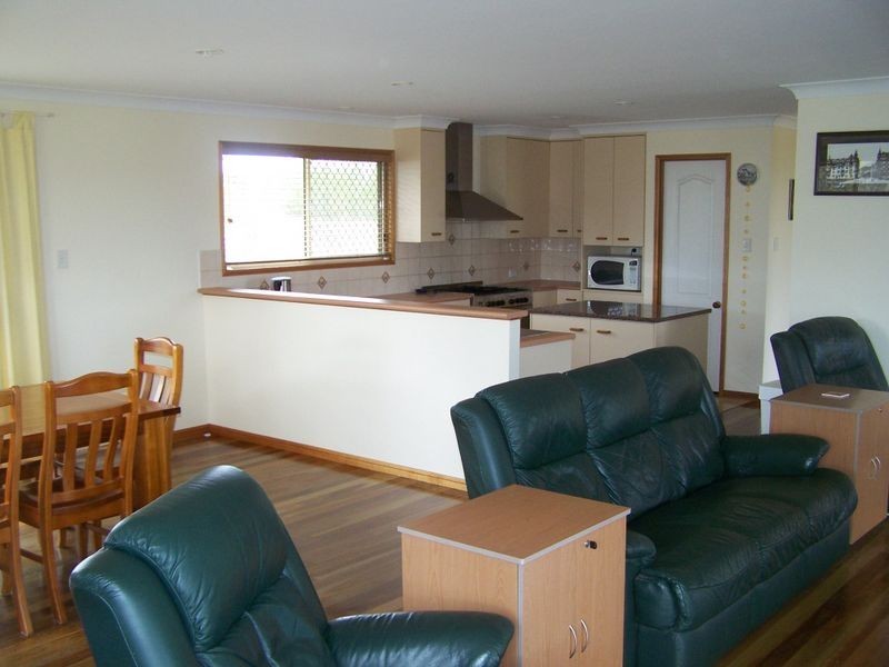 21 Alfred Street, Cambooya QLD 4358